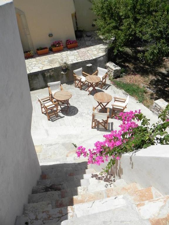 Kapetan Manwlis Apartment Kato Khora Exterior photo